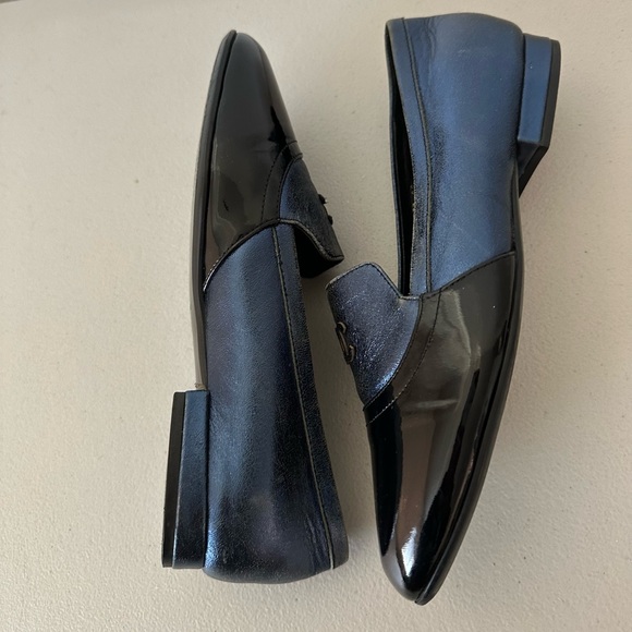 VINTAGE CHANEL PATENT Leather round Toe Loafers - Picture 9 of 14
